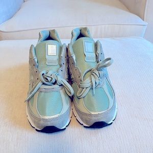 Men’s New Balance 990v4